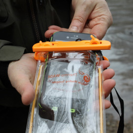 germochekhol dlya telefona thermowade luminous waterproof phone protector orangeclear